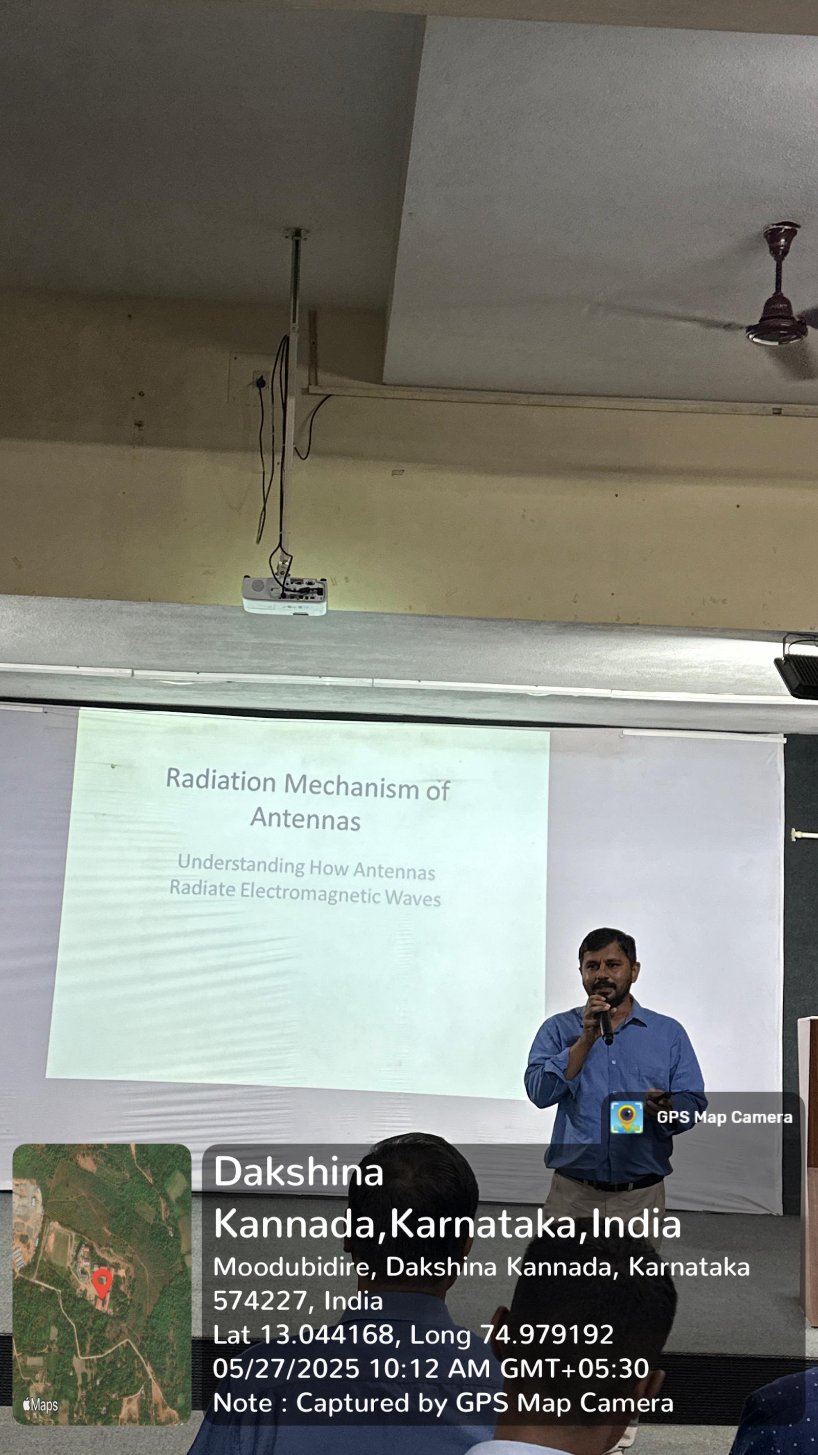 Technical talk  on Exploring EM Waves: Antennas and RF Design